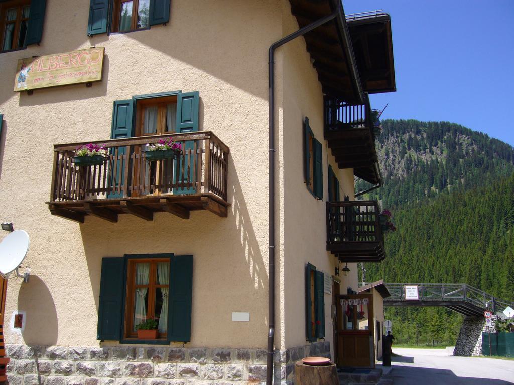 Ostello Sanmartino San Martino Di Castrozza Εξωτερικό φωτογραφία